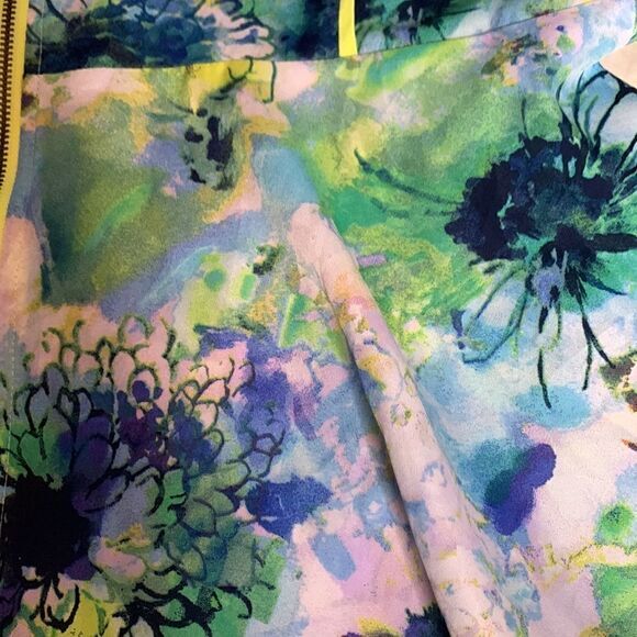 Colorful summer fitted peplum top with full zipper back.  Sexy summer shirt - Picture 5 of 6